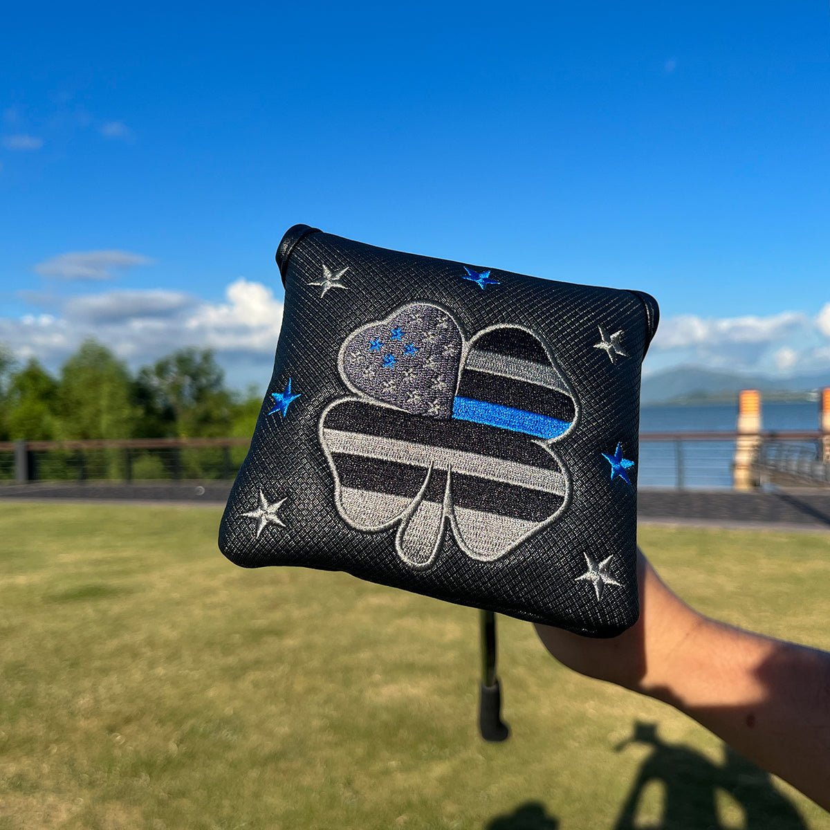 American Flag (Black) Mallet Putter Cover β Sweet Style, Soft Feel, and a Hole-in-One Fit! π¦ποΈββοΈ