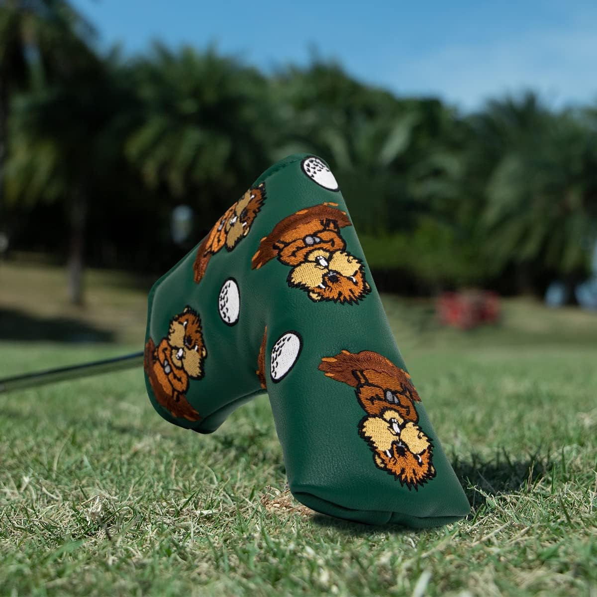 Capybara Blade Putter Cover – Sweet Style, Soft Feel, and a Hole-in-One Fit! 🍦🏌️♂️