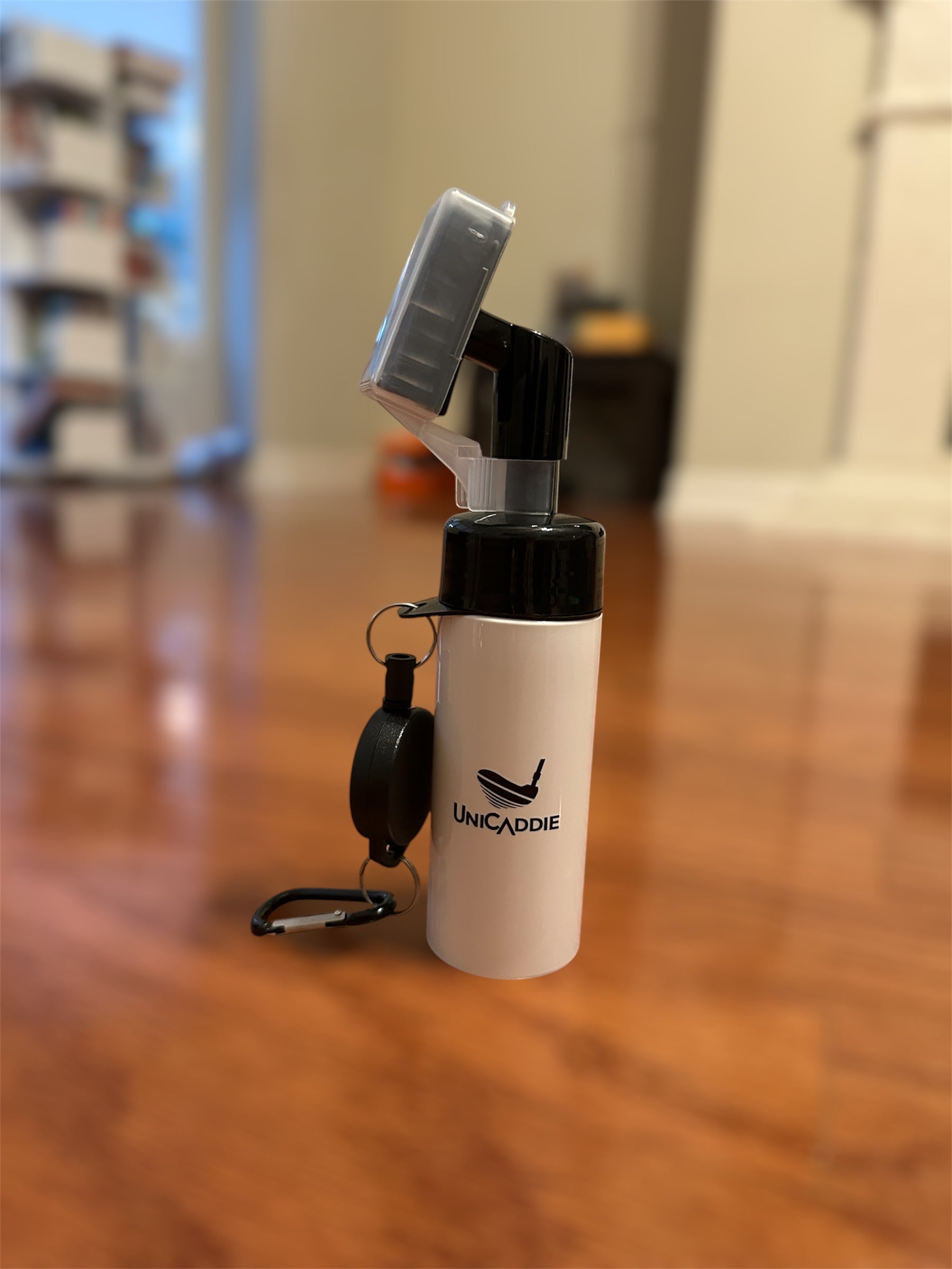 UniCaddie Press Type Golf Club Cleaning Brush β Leak-Proof 4oz Water Bottle & Clip for On-the-Go Clean! ποΈββοΈπ§β¨